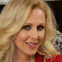 Julia Ann